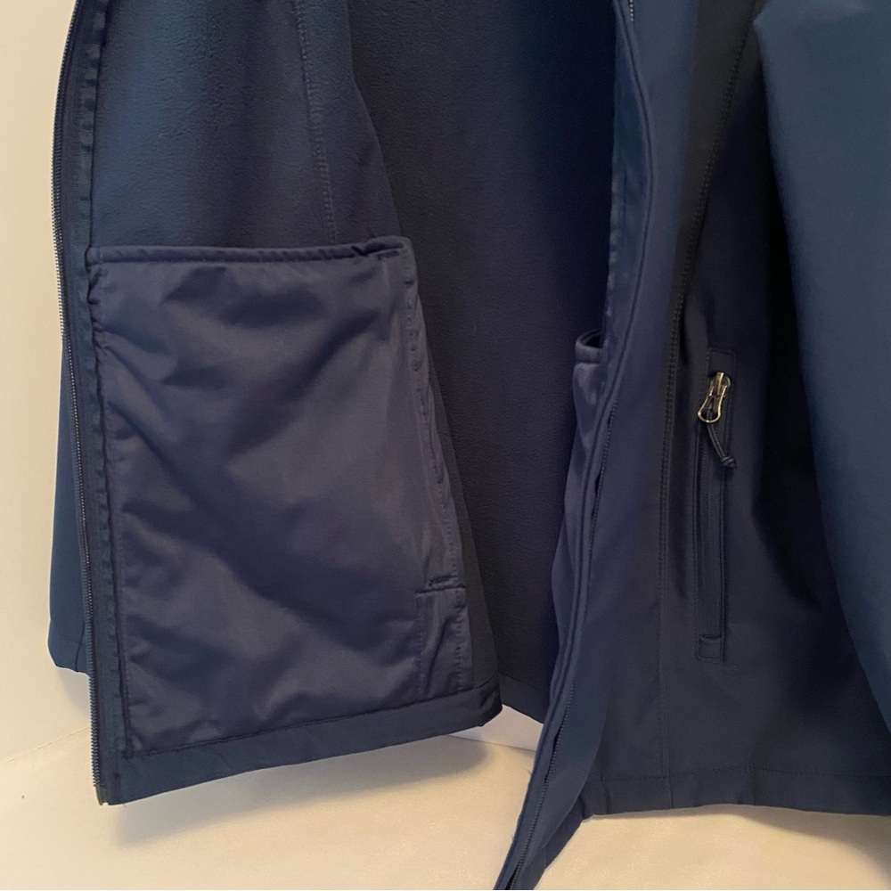 University of Rochester UR Medicine Ladies Core Soft Shell Jacket Navy Size 3XL - Picture 6 of 8